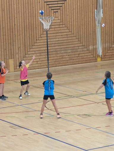 Korbball Jugend in der Halle